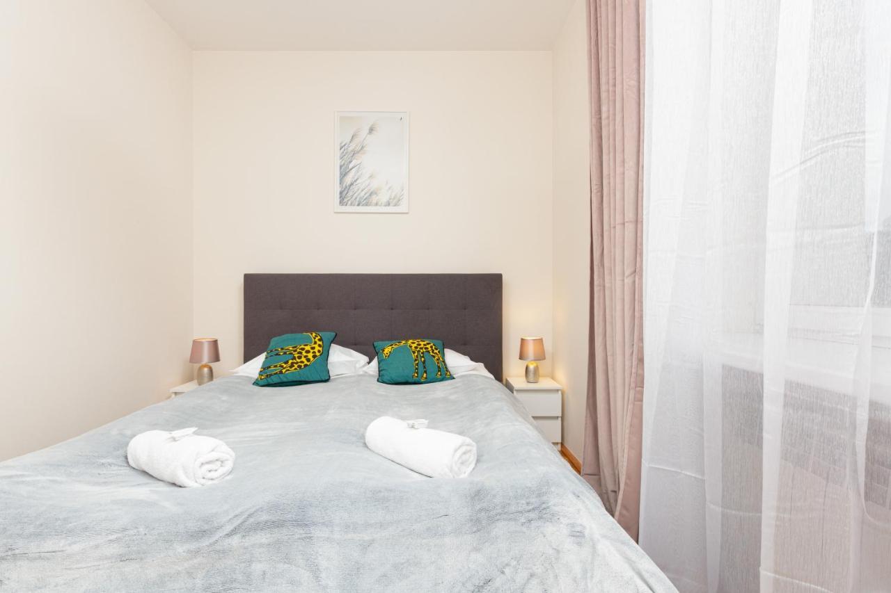 City Center Apartment Elektoralna By Noclegi Renters ワルシャワ エクステリア 写真