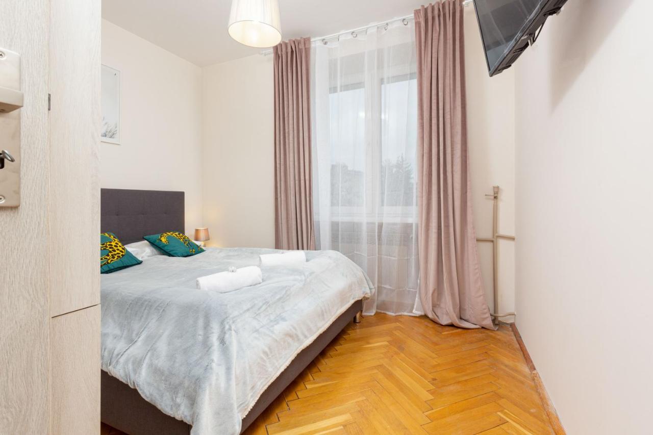 City Center Apartment Elektoralna By Noclegi Renters ワルシャワ エクステリア 写真